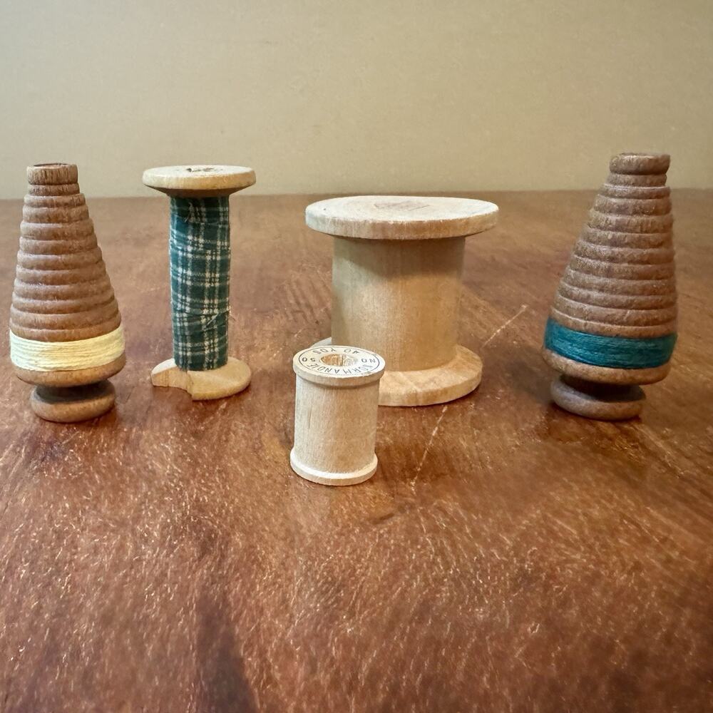 Vintage Wooden Textile Mill Thread Cone Beehive Spool Primitive Weaving Sewing